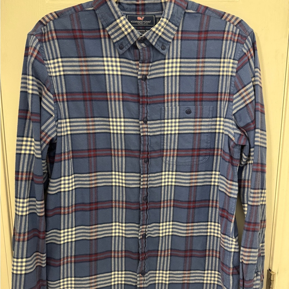 Vineyard Vines Button Up Shirts